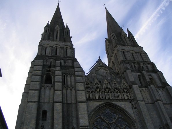 Arromanches Bayeux Caen (4)